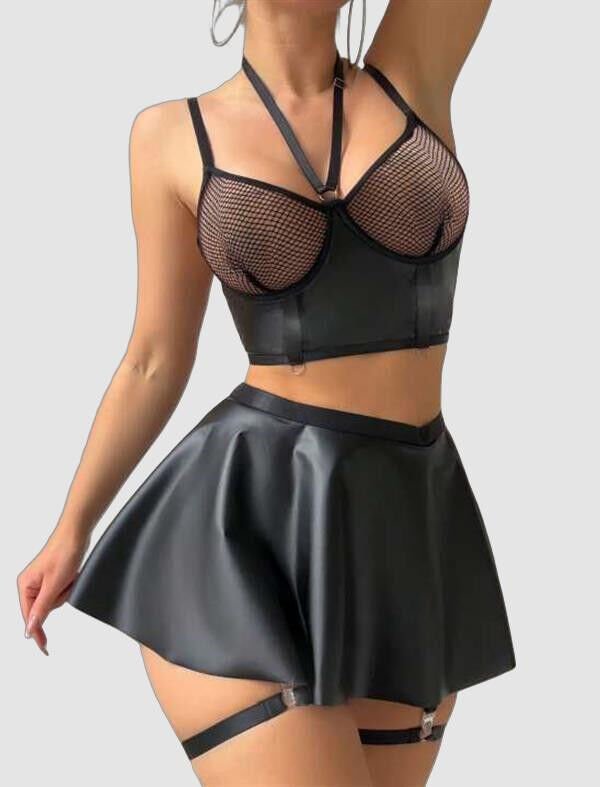 Siyah Etekli Pileli Jartiyer Görünümlü Fileli Fantezi Deri Elbise