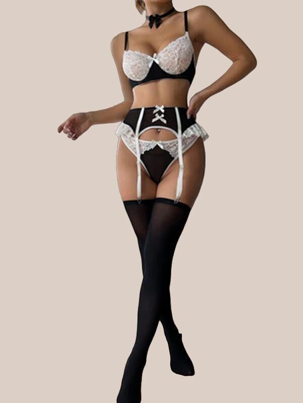 Özel Tasarım Siyah-Beyaz Dantelli Fantezi Jartiyer Takımı