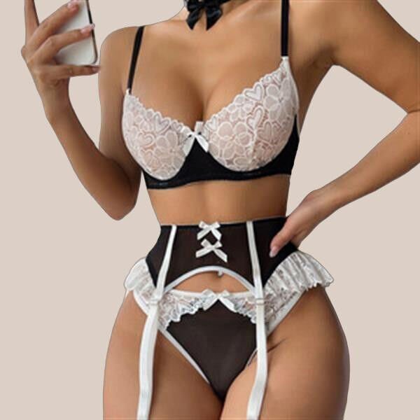 Özel Tasarım Siyah-Beyaz Dantelli Fantezi Jartiyer Takımı