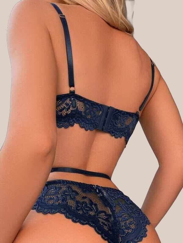 Kalp Aksesuarlı Dantelli Fantezi Mavi Jartiyer Takım