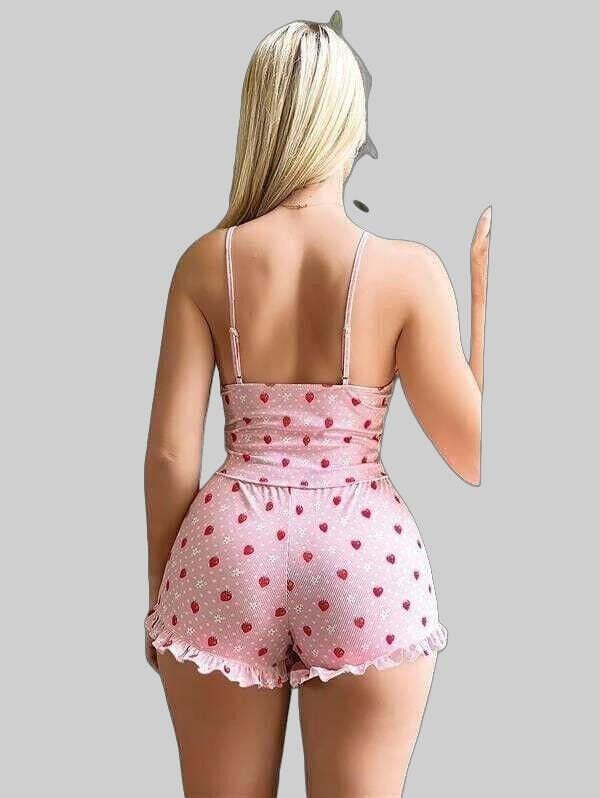 Pembe Üstüne Çilek Desenli Askılı Şortlu Pijama Takımı