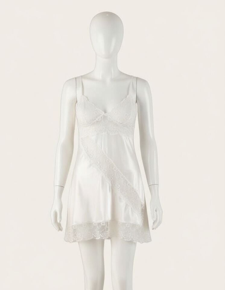 Arias Closet Beyaz Dantel İşlemeli İnce Askılı Saten Kısa Fantezi Gecelik