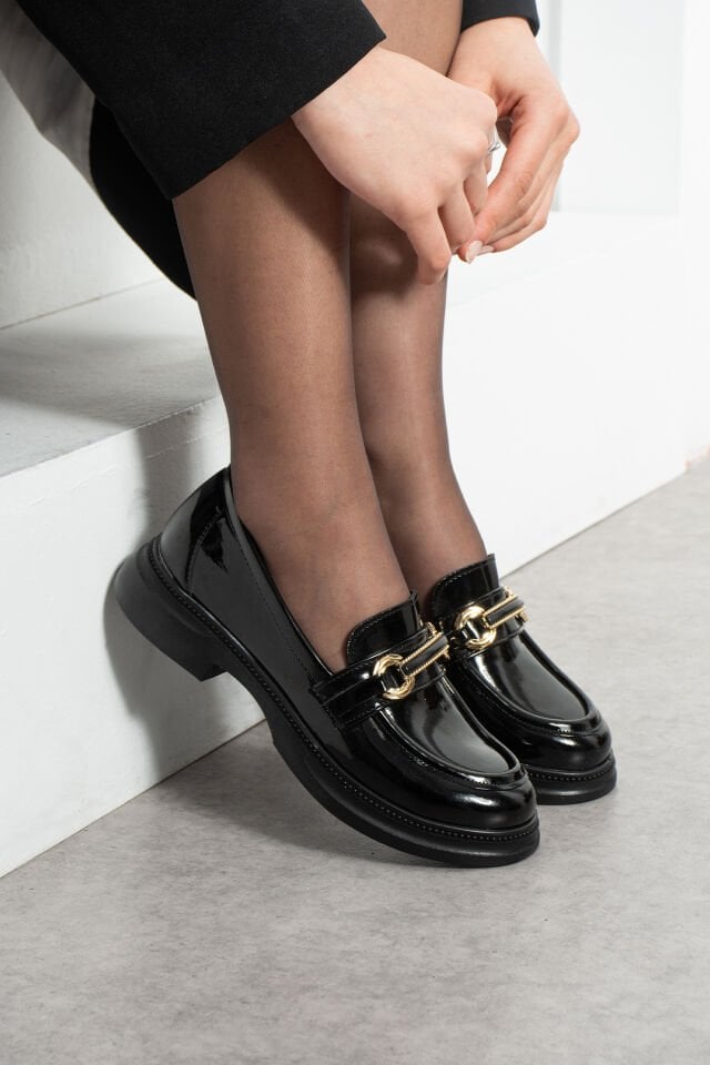 Kadın Siyah Rugan Zincir Tokalı Loafer Günlük & Ofis Ayakkabı Rahat Taban