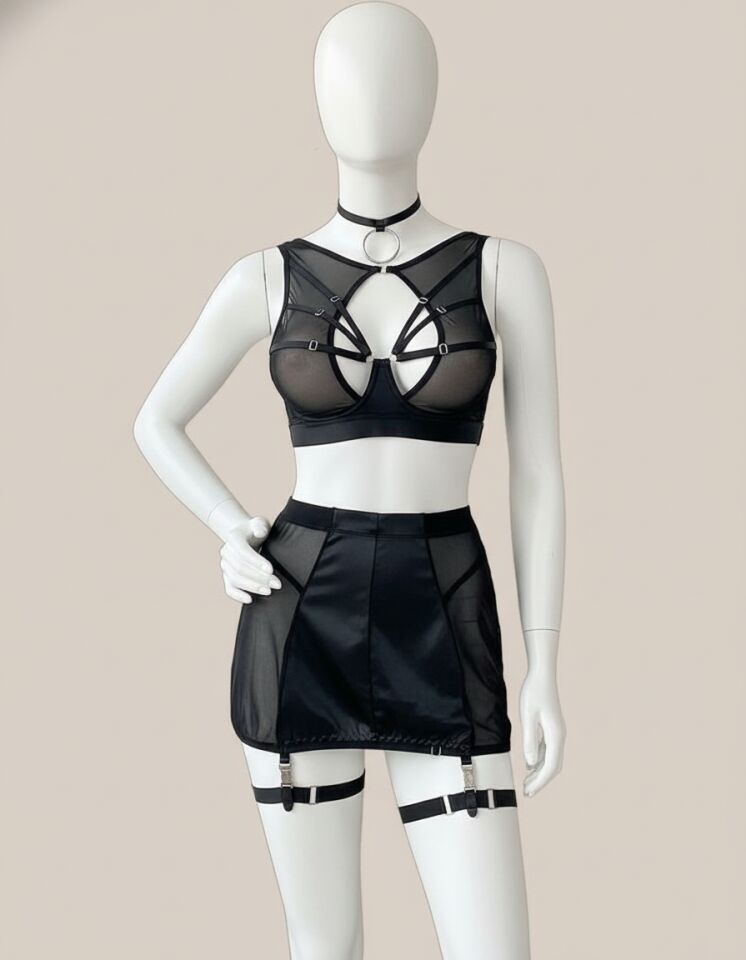 Özel Tasarım Seksi Etekli Siyah Fantezi Jartiyer Takımı