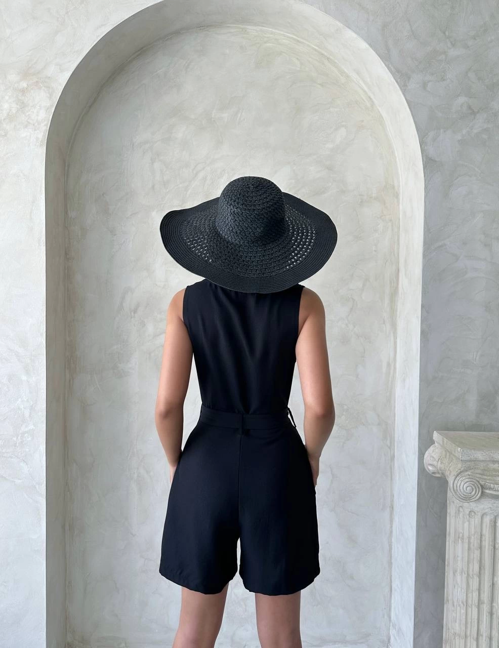 Kuşaklı şortlu tulum