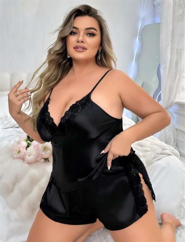 Arias Closet Büyük Beden Siyah Yırtmaç Dantel İşlemeli Saten Şortlu Takım