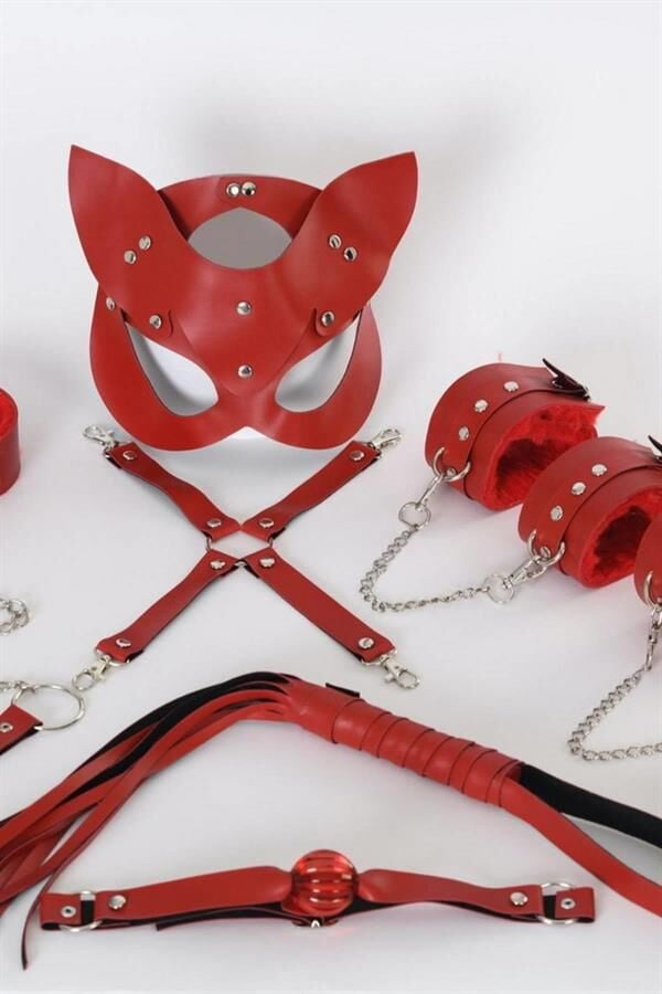 Arias Closet Kırmızı İçi Tüylü Maske,Kol,Bacak,Ağız Topu,Kırbaç,Tasma Harness Set