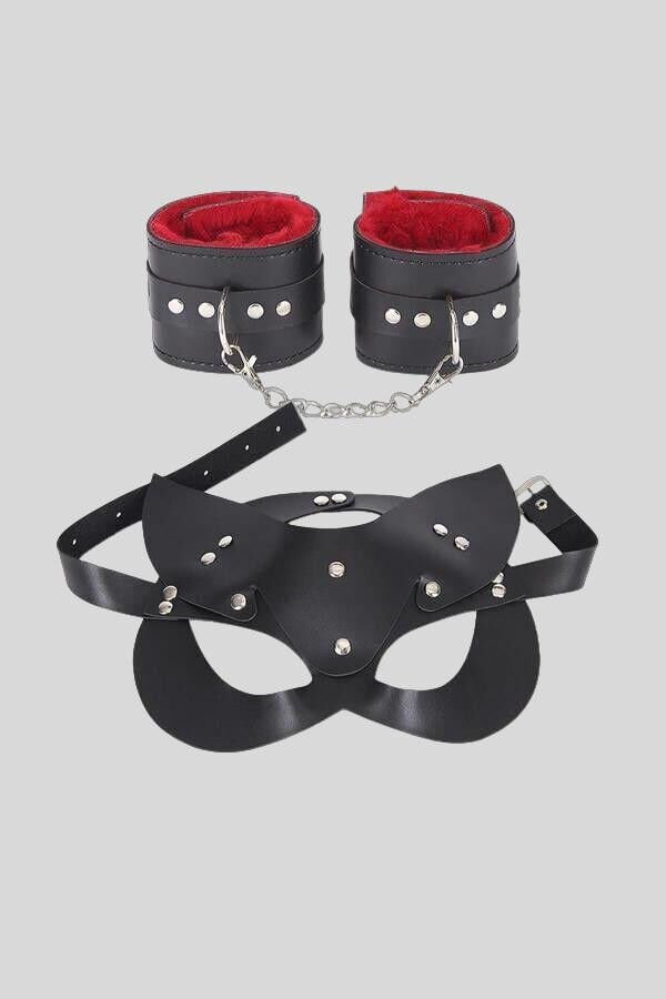 Arias Closet Maske Ve Kelepçe Deri Harness Fantezi Set