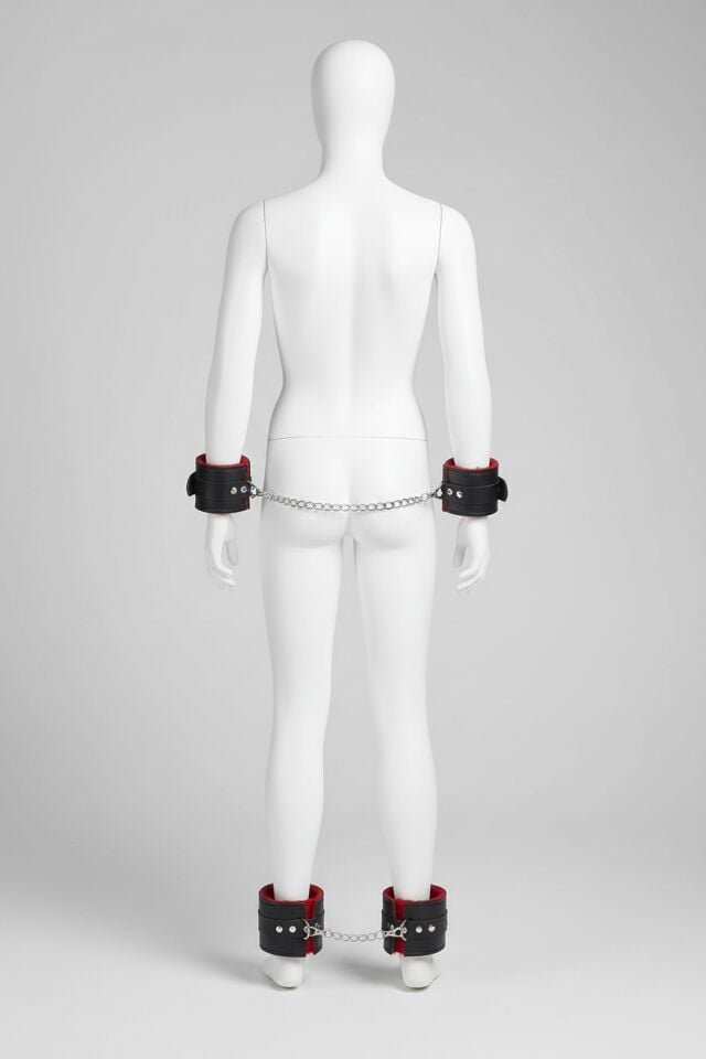 Arias Closet İçi Kırmızı Tüylü Kol Bacak Kelepce Set