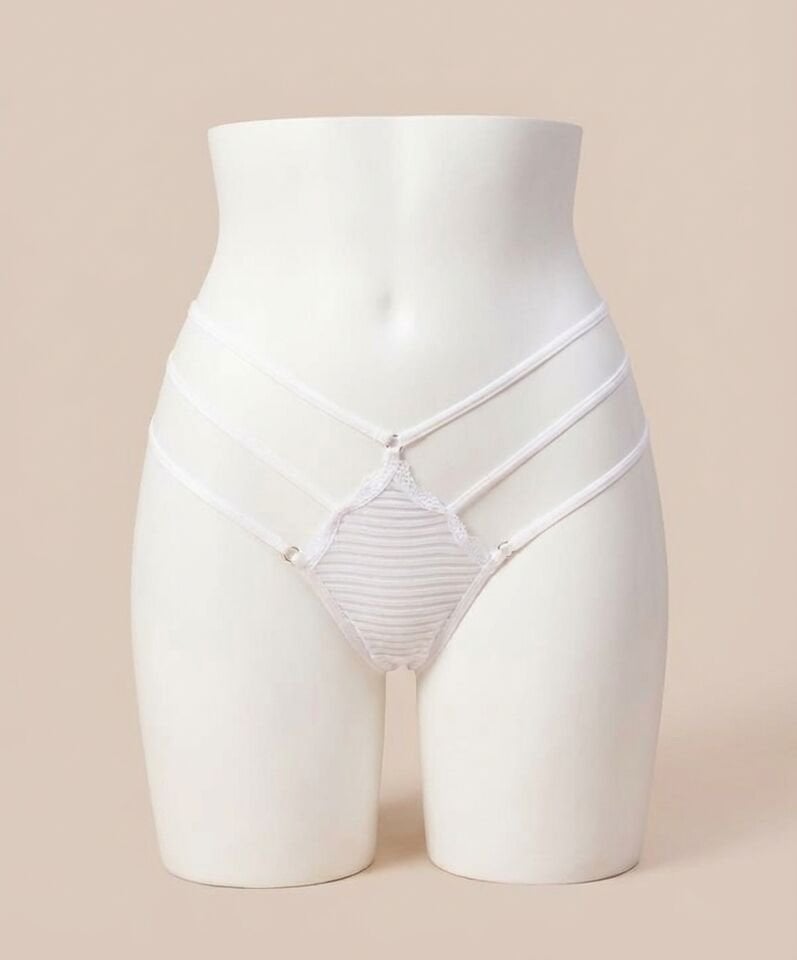 Büyük Beden Fantezi İp Detaylı Beyaz Tanga String