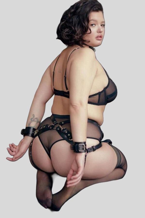 Arias Closet Arkadan Bağlamalı Bilekli Deri Büyük Beden Harness