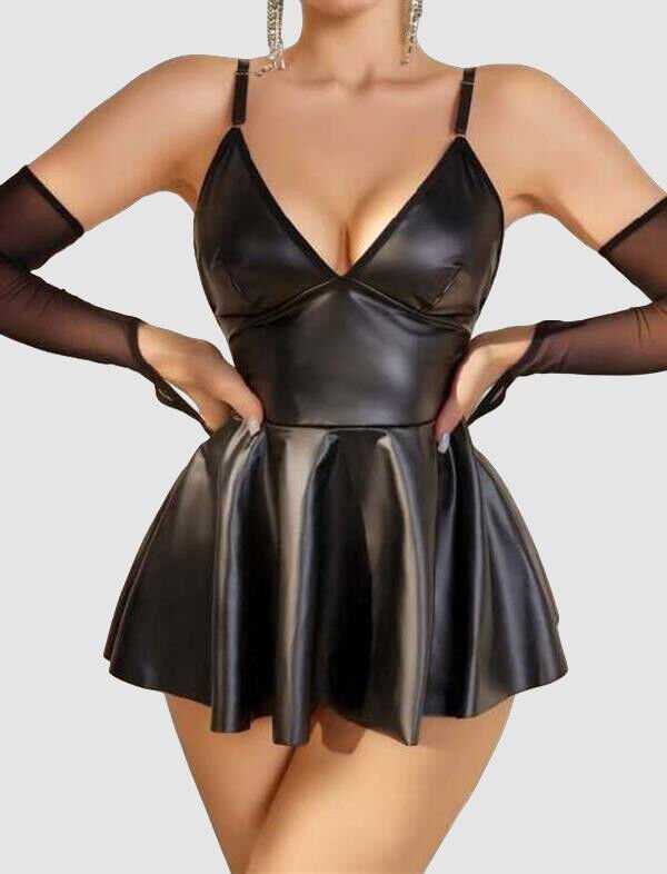 Siyah Etekli Fantezi Deri Elbise