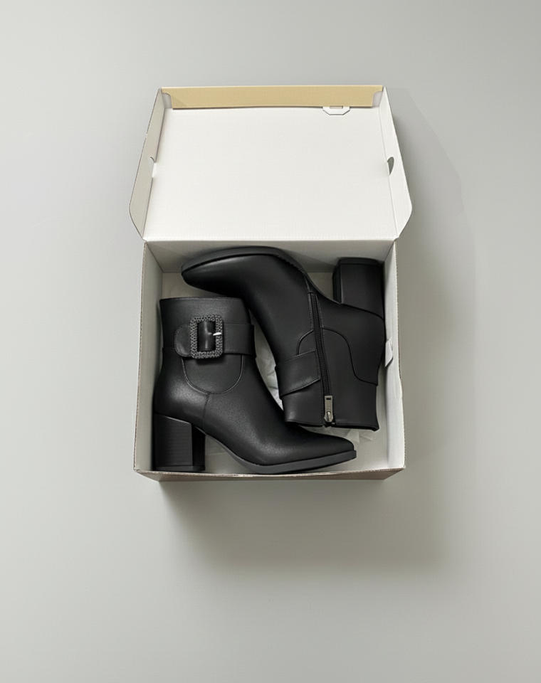 Kadın Sivri Burun Cilt Bot Siyah Kare Tokalı Günlük Şık Tasarım