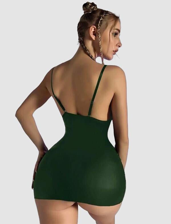Yeşil Göğüs Dekolteli Fantezi Lame Deri Elbise