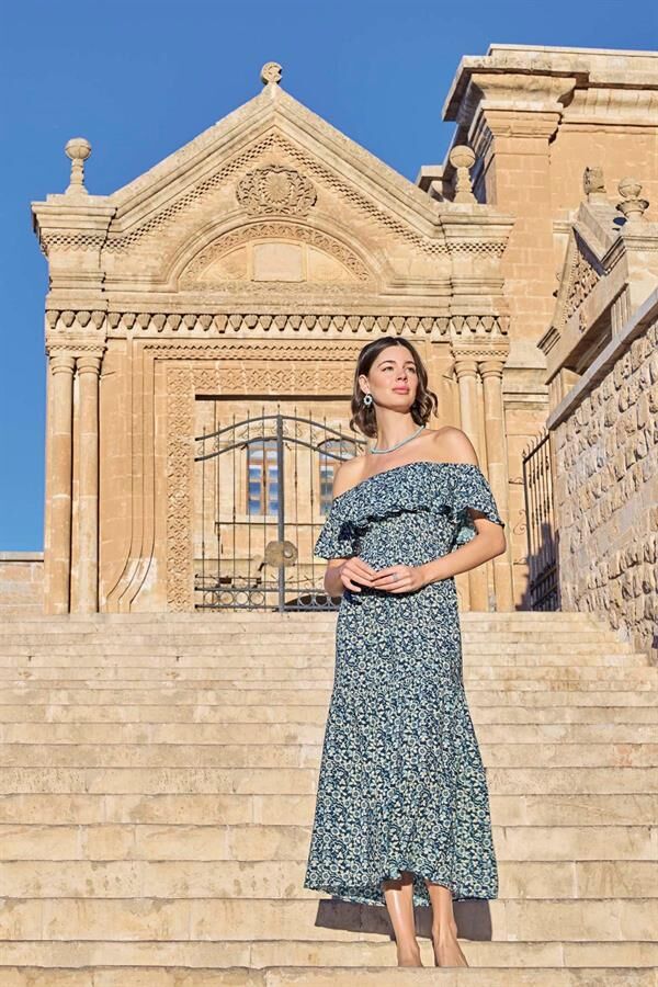 Arias Closet Çiçek Desenli Elbise