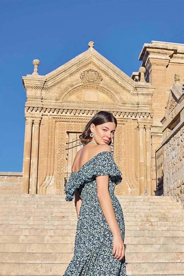 Arias Closet Çiçek Desenli Elbise