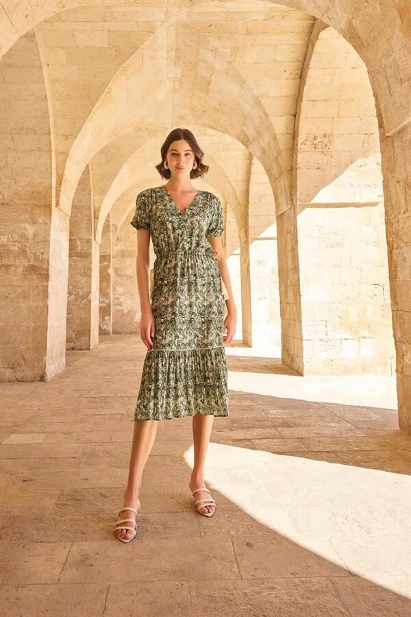 Arias Closet Yaprak Desenli Kısa Kollu Elbise