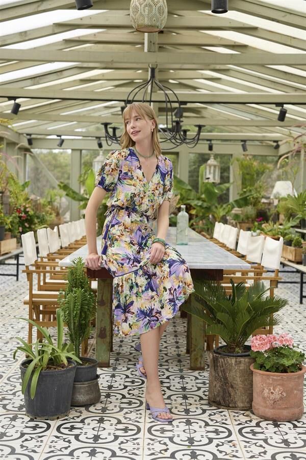 Arias Closet %100 Viskon Çiçek ve Yaprak Desenli Elbise