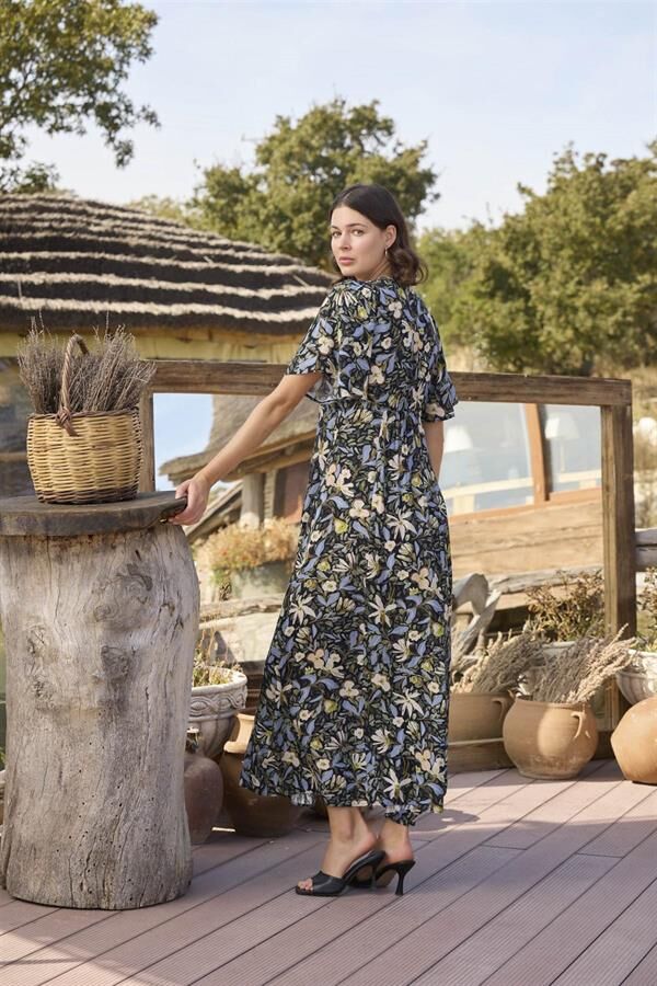 Arias Closet %100 Viskon Çiçek ve Yaprak Desenli Önü Düğmeli Elbise