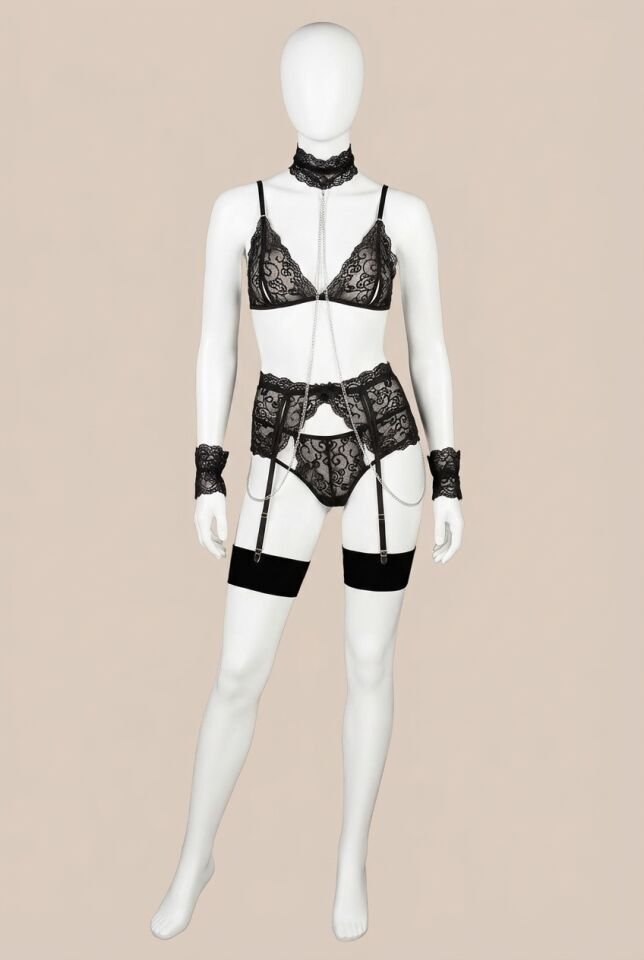 Siyah Zincir Detaylı Fantezi Sütyen Külot Jartiyer Takımı