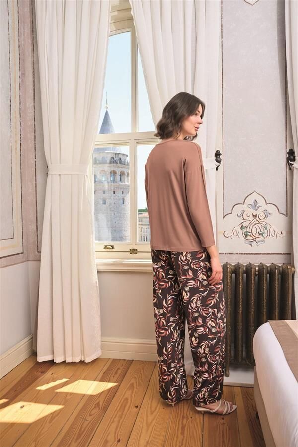 Arias Closet Yaprak Desenli Dantelli V Yaka Büyük Beden Pijama Takımı