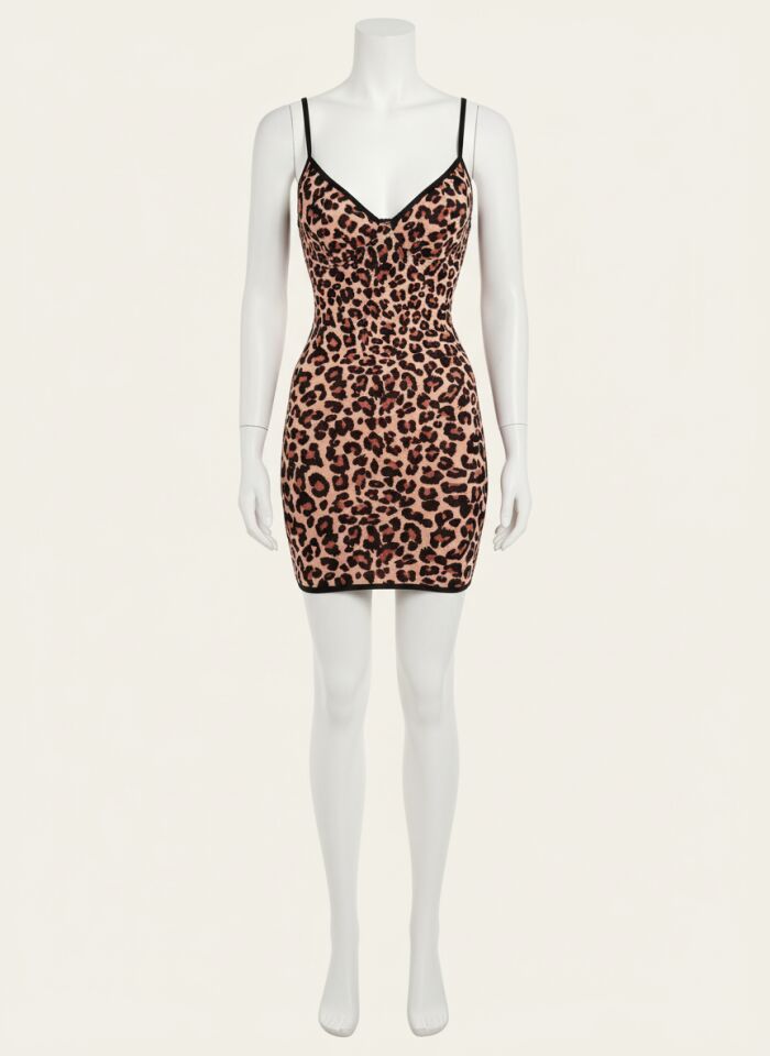 Leopar Desenli Sırt Dekolteli Fantezi Gecelik