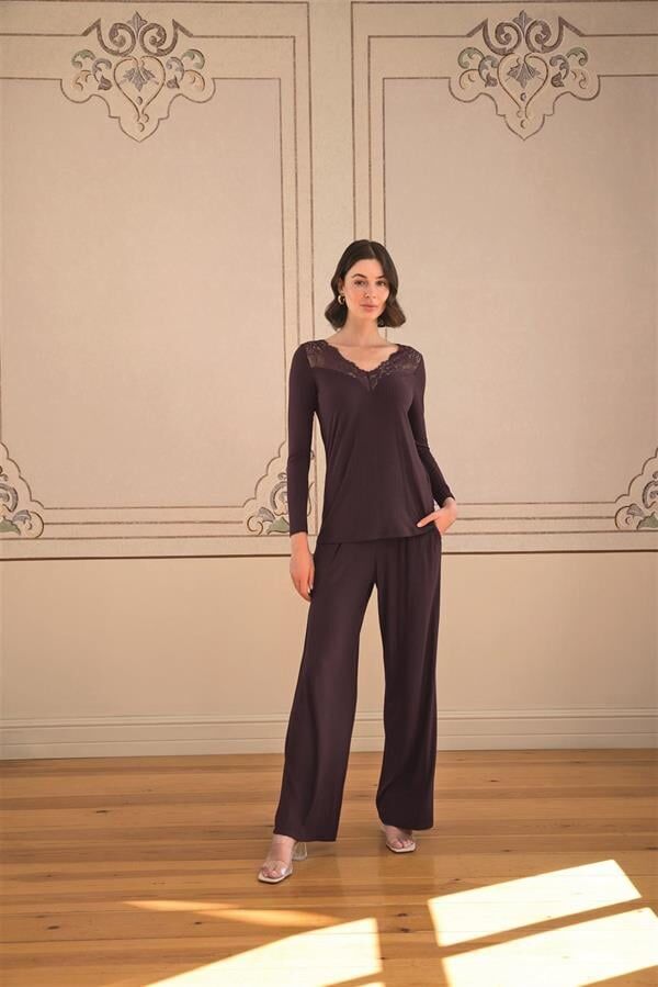 Arias Closet Uzun Kollu ve Dantelli Pijama Takımı