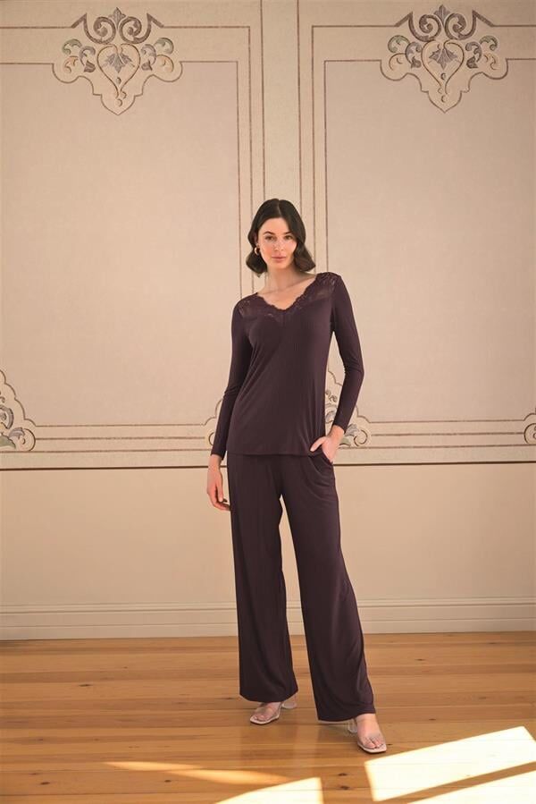 Arias Closet Uzun Kollu ve Dantelli Pijama Takımı