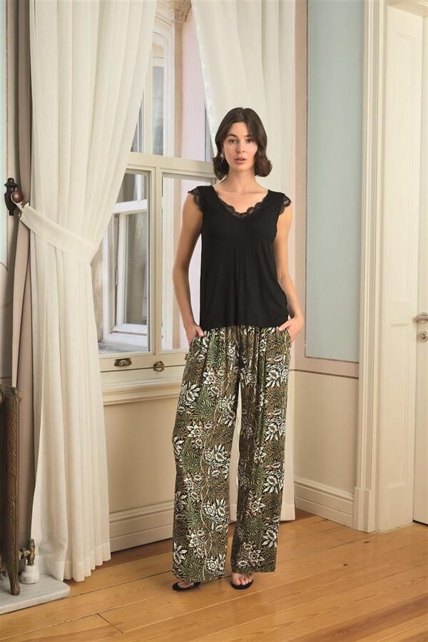 Arias Closet Çiçek Yaprak ve Etnik Desenli Dantelli 3'lü Pijama Takımı